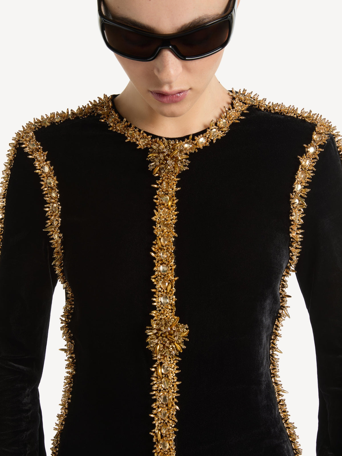 Robe longue à galon brodé en velours - Noir