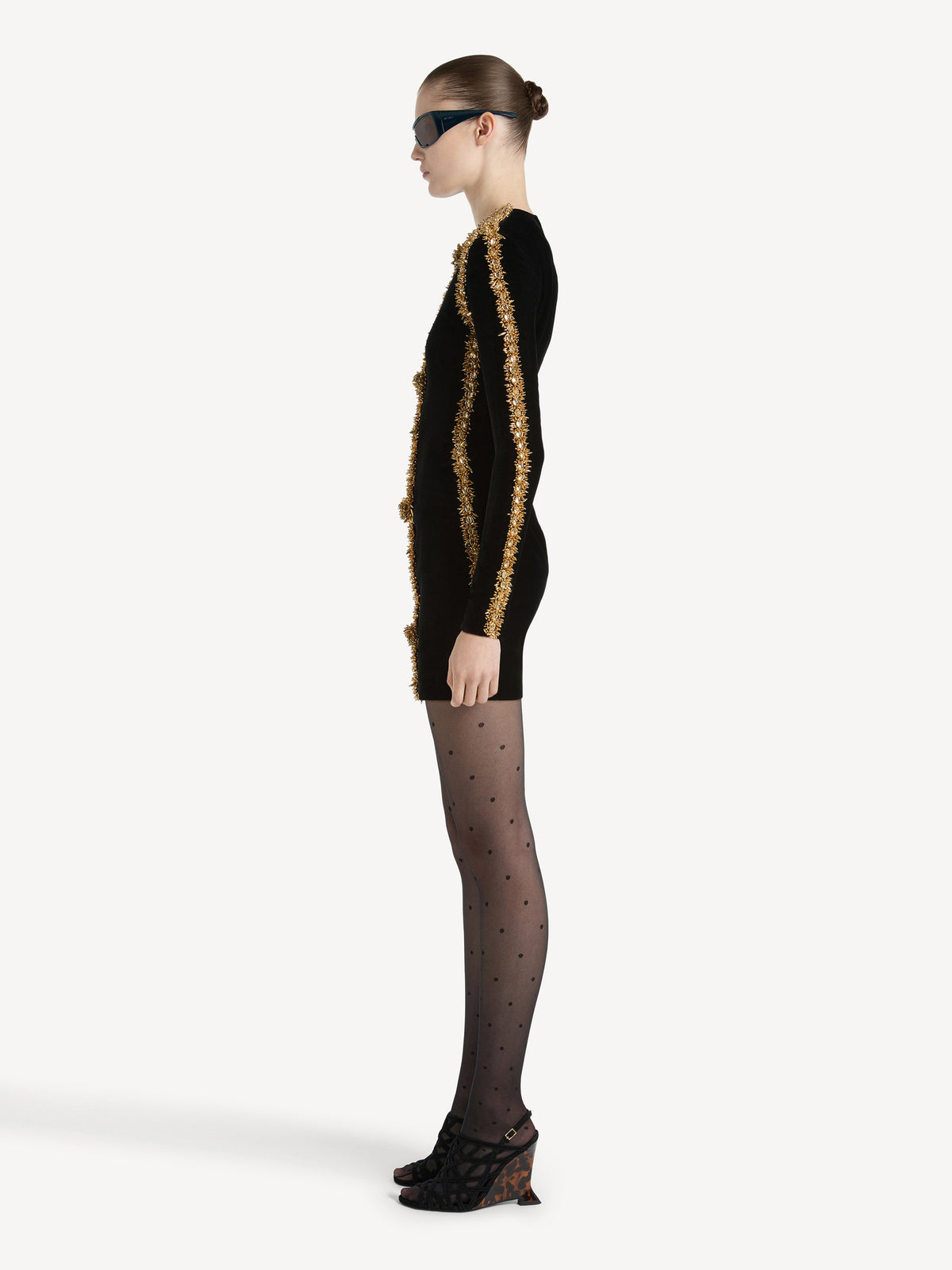 Robe à galon brodé en velours - Noir