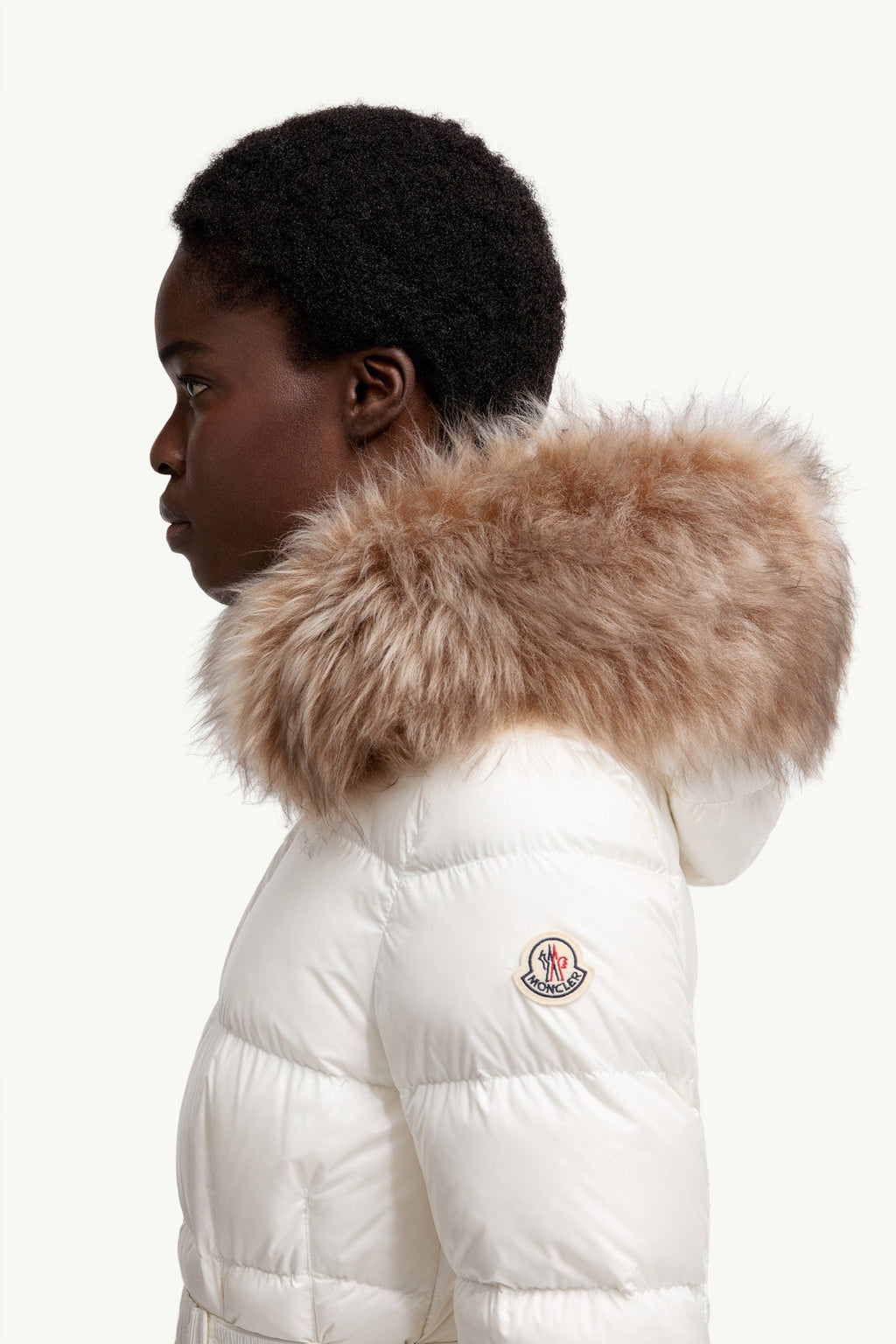 Doudoune courte à capuche bordée de shearling Boed - Blanc et Beige