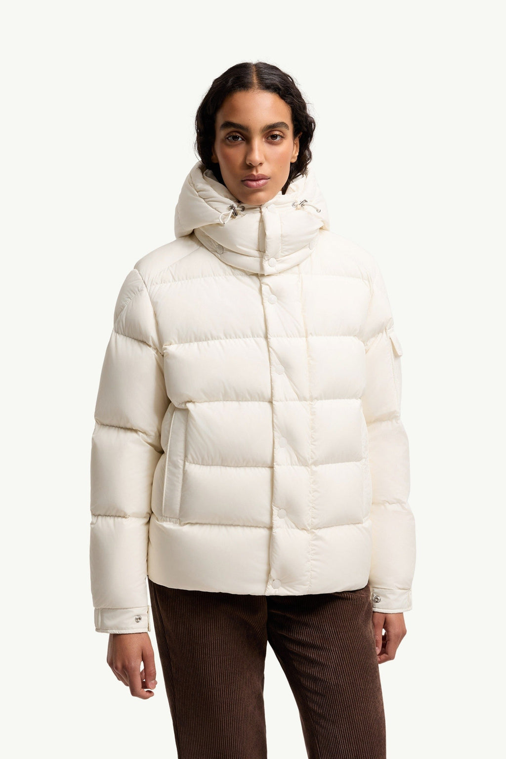 Doudoune courte à capuche Moncler Maya 70 - Blanc
