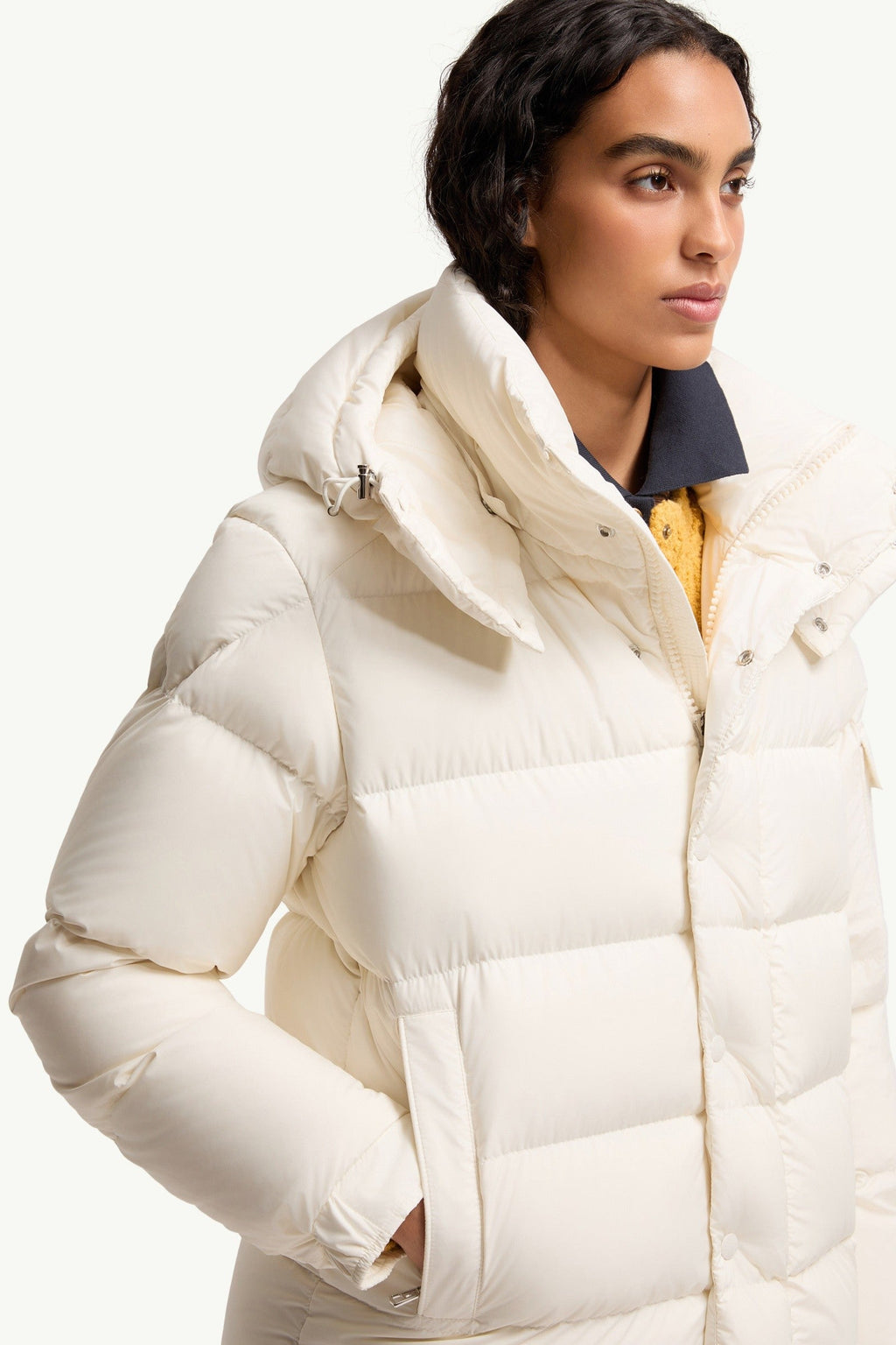 Doudoune courte à capuche Moncler Maya 70 - Blanc