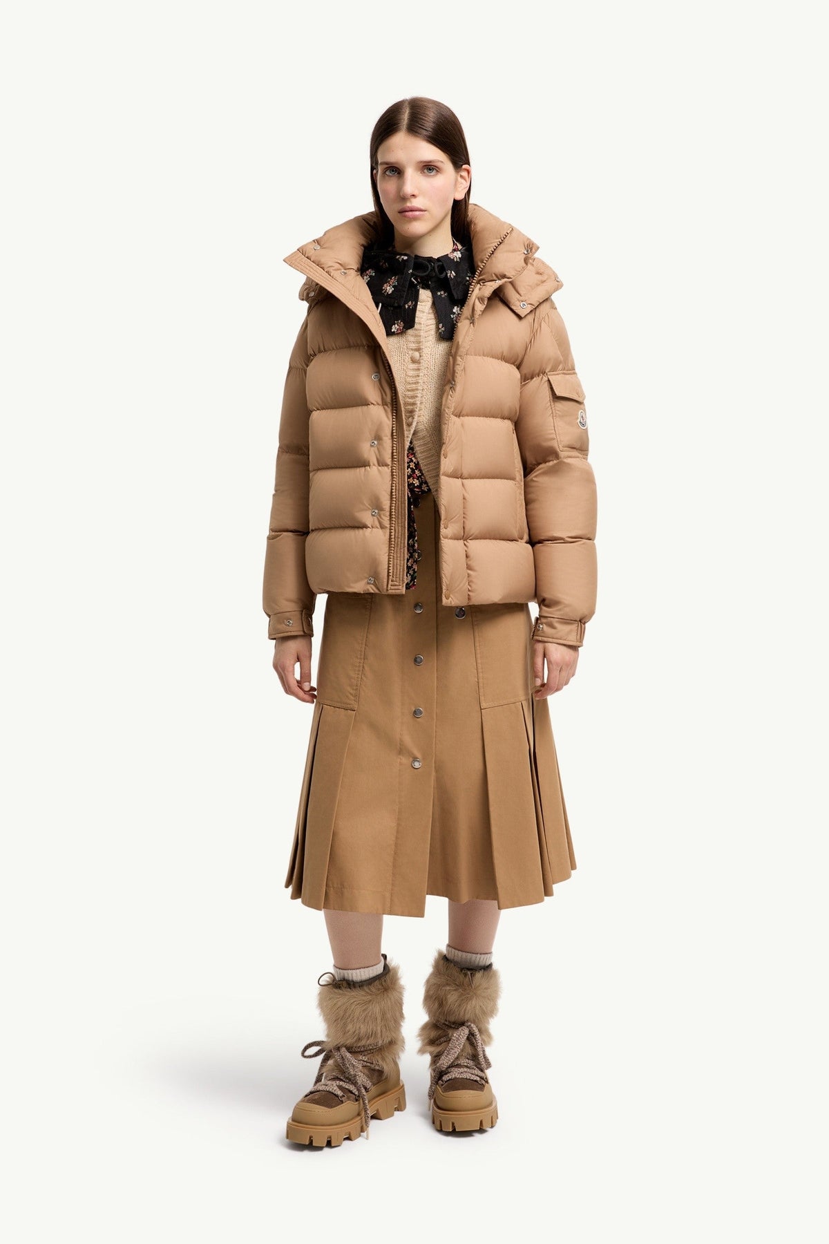 Doudoune courte à capuche Moncler Maya 70 - Beige Chameau