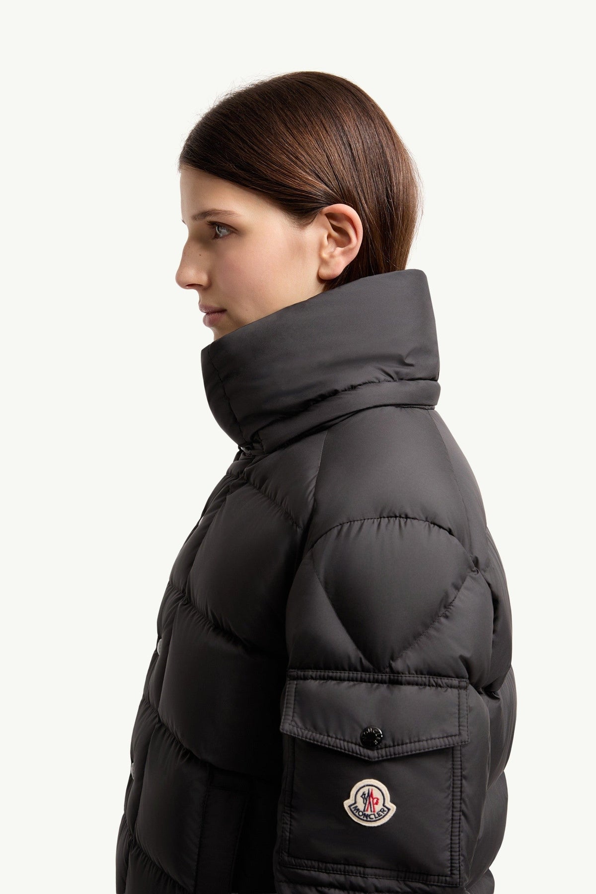 Doudoune courte à capuche Moncler Maya 70 - Noir