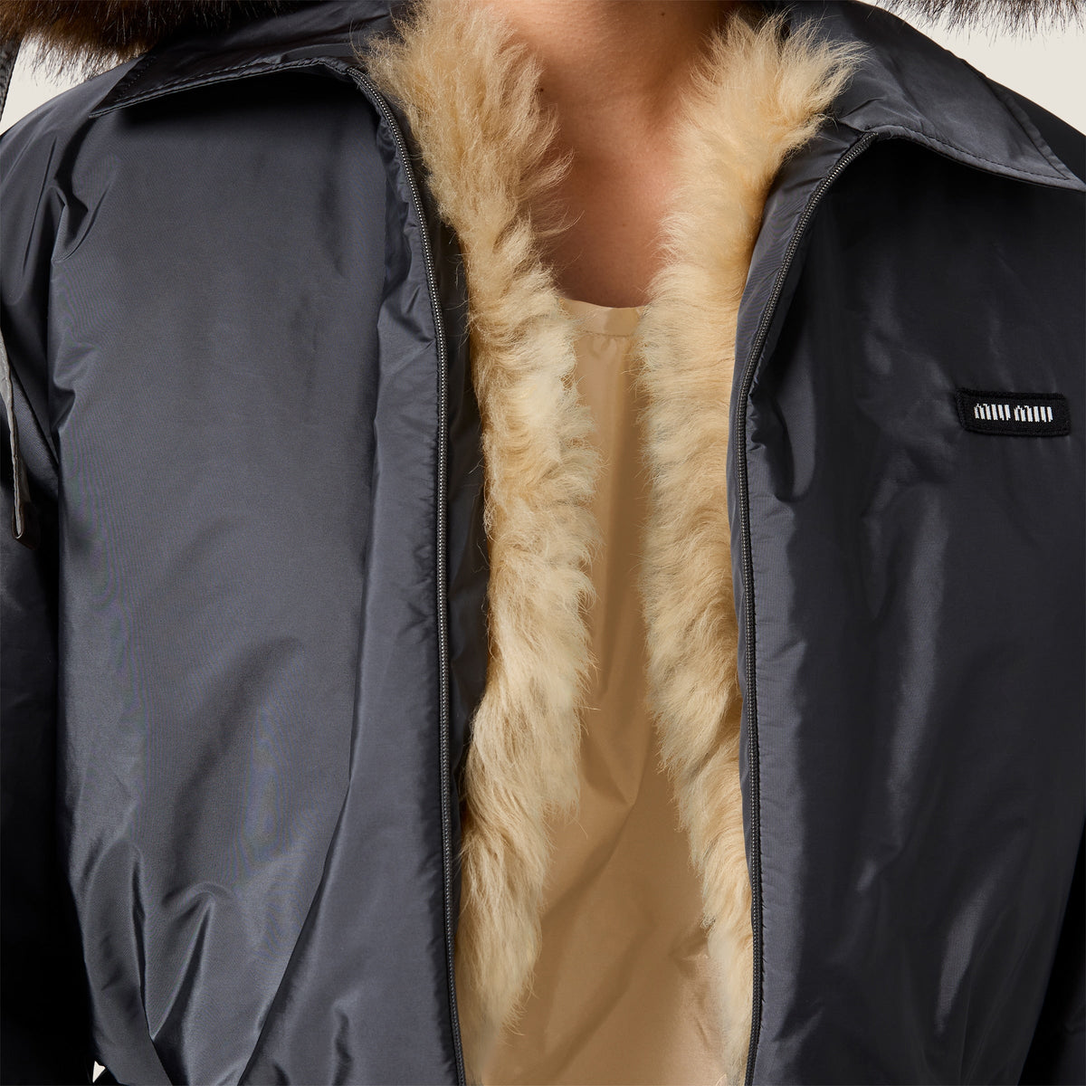 Blouson en tissu technique et shearling - Hématite