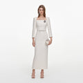 Robe mi-longue en bouclé ajustée à broche Crème - Crème