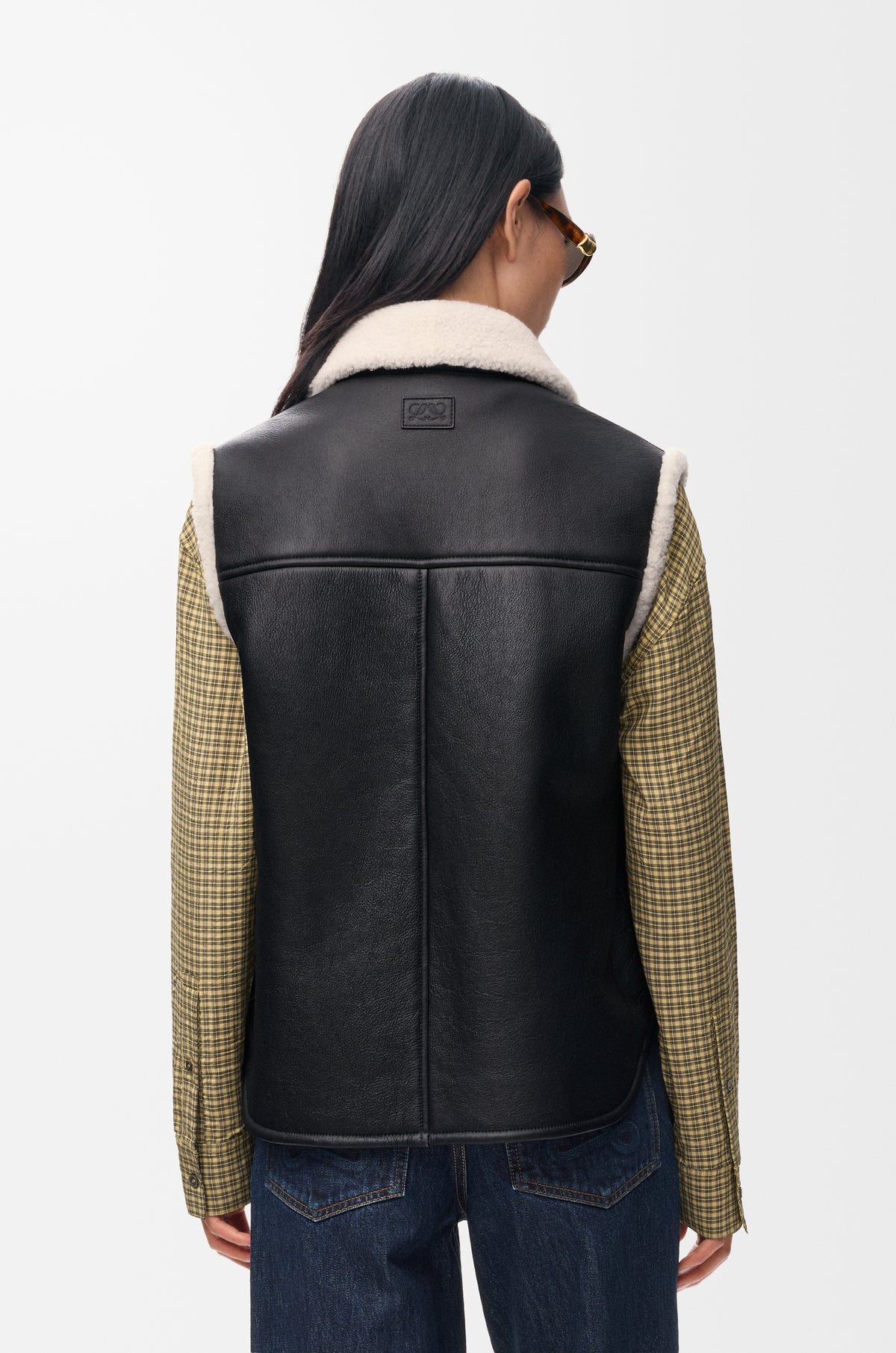 Veste sans manches en peau lainée - Noir - vue 4