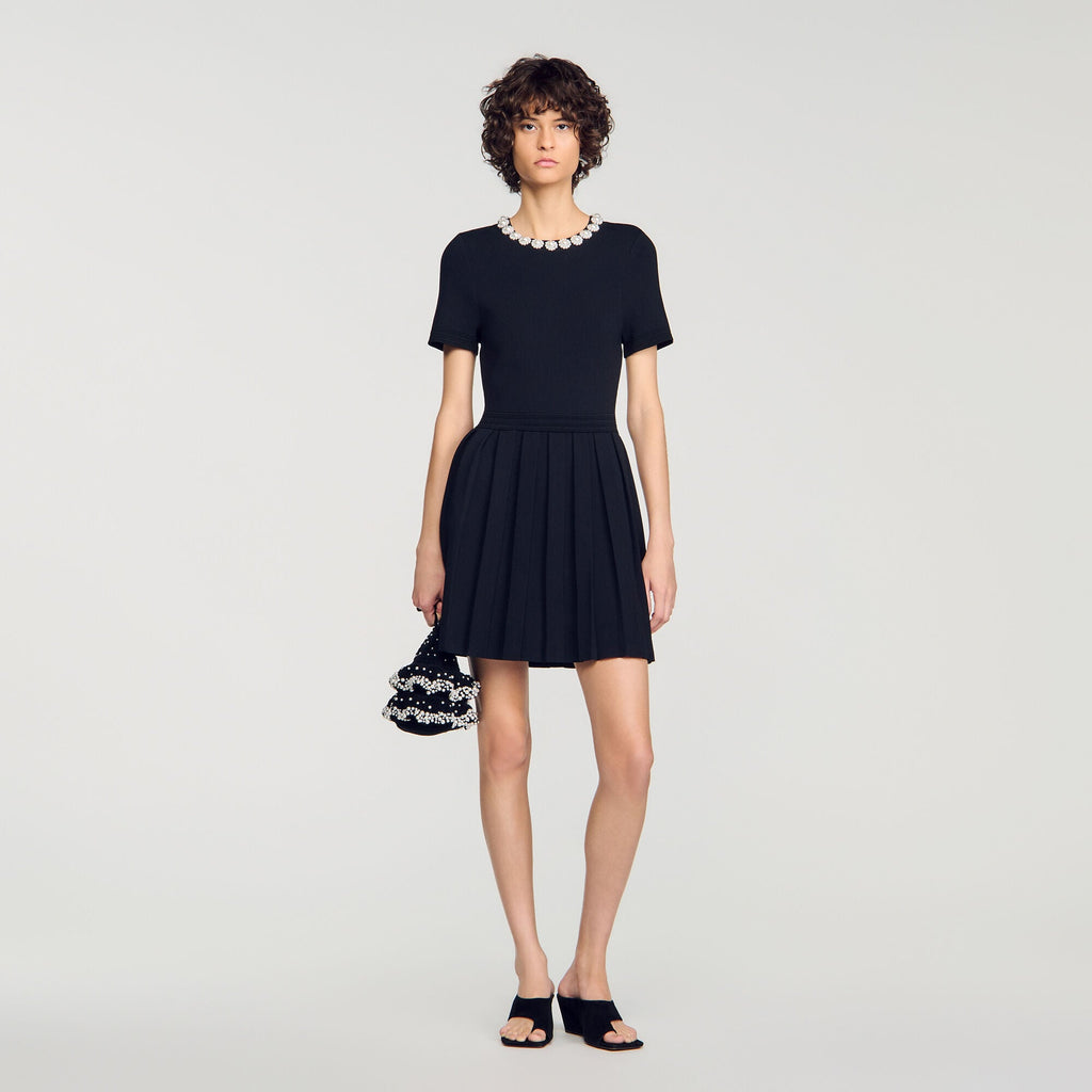 Robe courte à fleurs perlées - Noir